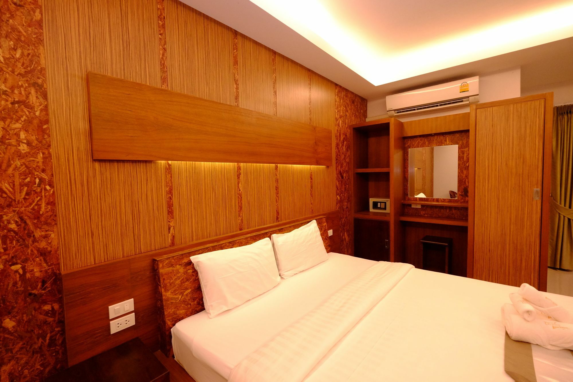 The Peace Tara House Otel Ko Lanta Dış mekan fotoğraf